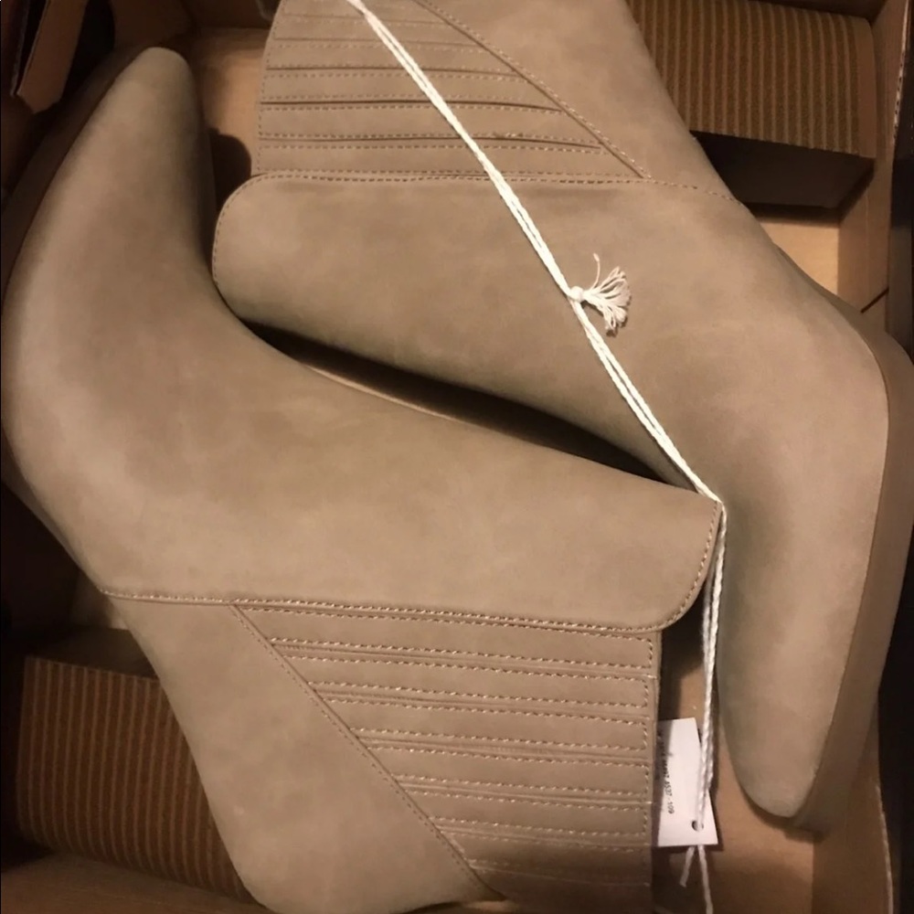 Women boots